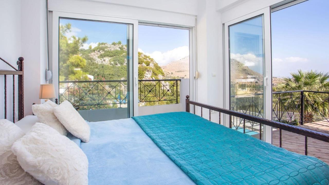 Villa Selene อาร์คานเยโลส ภายนอก รูปภาพ